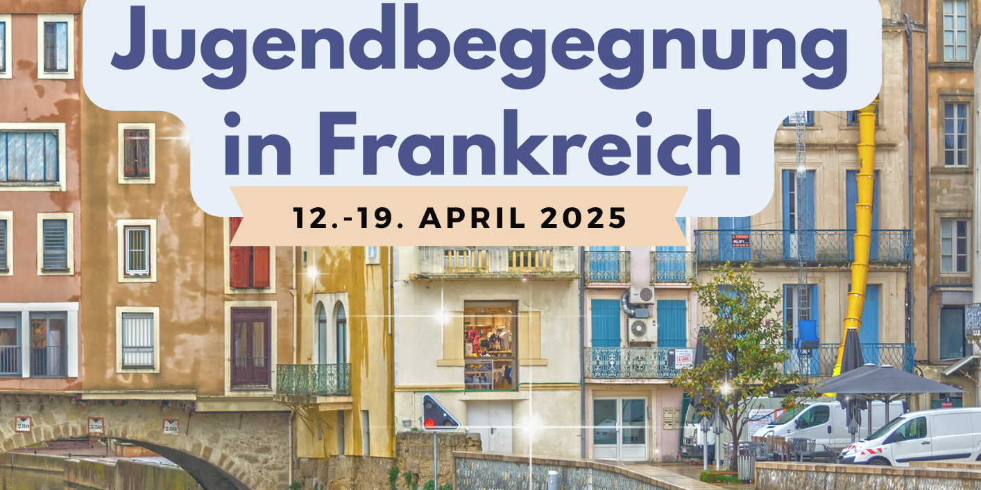 Häuser aus Narbonne an einem Kanal.